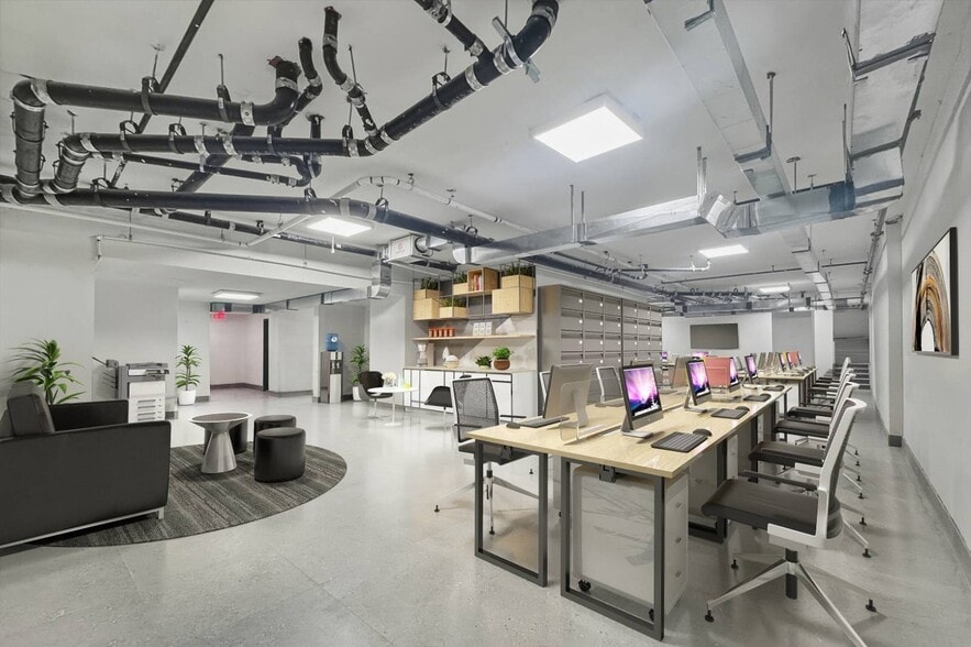 310 W 144th St, New York, NY for lease - Building Photo - Image 2 of 2