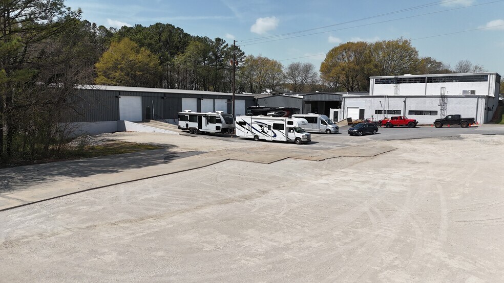 1405 Owenby Dr, Marietta, GA for lease - Building Photo - Image 3 of 9