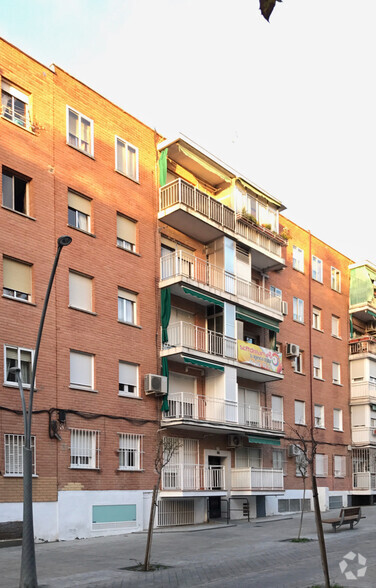 Calle Pozas, 50, Alcorcón, Madrid for sale - Primary Photo - Image 1 of 1