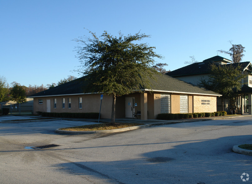 5633 Metrowest Blvd, Orlando, FL for lease - Building Photo - Image 1 of 9