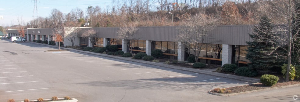 4028 Papermill Rd, Knoxville, TN for lease - Building Photo - Image 3 of 10