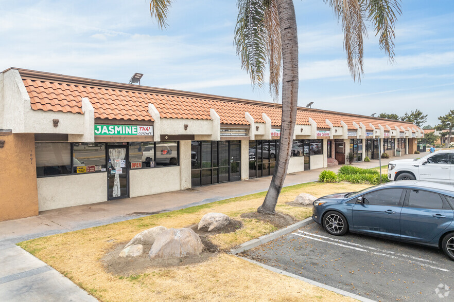 1035-1091 S Mt Vernon Ave, Colton, CA for lease - Building Photo - Image 3 of 8