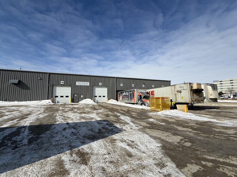 700 King Edward St, Winnipeg, MB à louer - Photo du bâtiment - Image 2 de 18