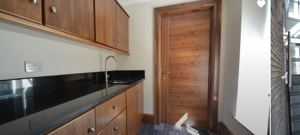 1 Derwen Rd, Bridgend for lease - Interior Photo - Image 2 of 7