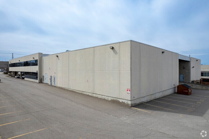 2820 14th Ave, Markham, ON à louer - Photo du bâtiment - Image 3 de 6
