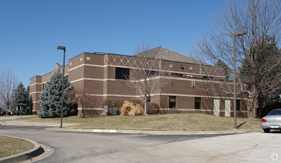 7000 W 121st St, Overland Park, KS for sale - Building Photo - Image 2 of 6