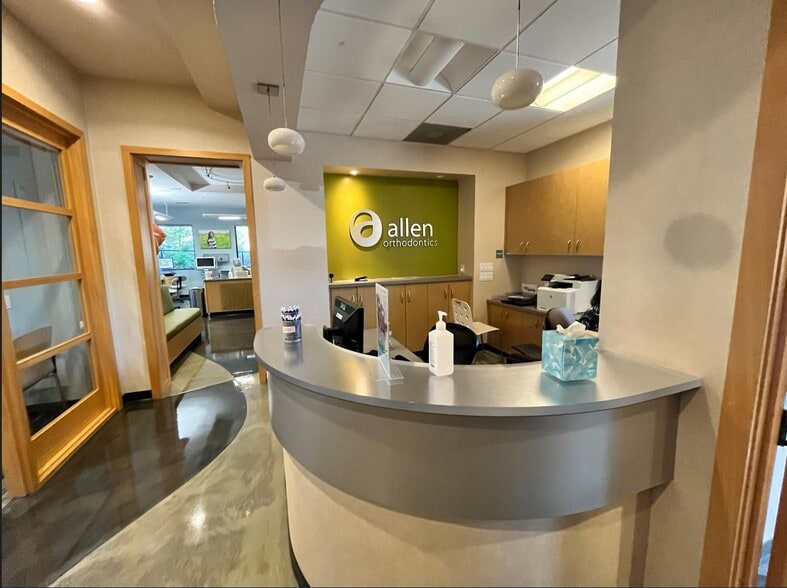 4110 Oceanside Blvd, Oceanside, CA for lease - Interior Photo - Image 3 of 4