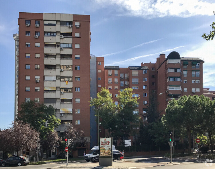 Avenida De San Luis, 166, Madrid, Madrid à louer - Photo principale - Image 1 de 3