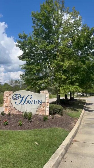 23516 Haven Blvd, Ponchatoula, LA à louer - Vidéo sur l’inscription commerciale - Image 2 de 5