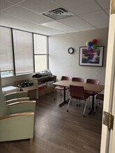 673 Morris Ave, Springfield, NJ for lease Interior Photo- Image 2 of 10