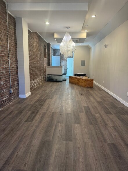 4 Winans St, East Orange, NJ for lease - Interior Photo - Image 3 of 6