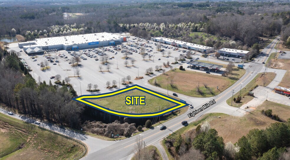 1298 Eighteen Mile Rd, Central, SC à vendre - Photo du bâtiment - Image 1 de 4