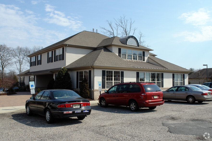 331 E Jimmie Leeds Rd, Absecon, NJ for lease - Primary Photo - Image 1 of 5