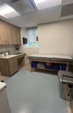 200 E 66th St, New York, NY à louer Photo intérieure- Image 2 de 6