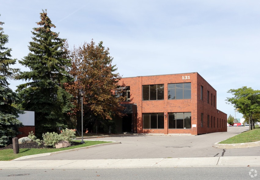 131 Brunel Rd, Mississauga, ON for sale - Building Photo - Image 2 of 5
