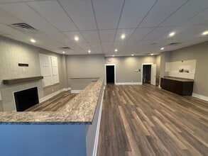502 Wando Park Blvd, Mount Pleasant, SC for lease Interior Photo- Image 1 of 3