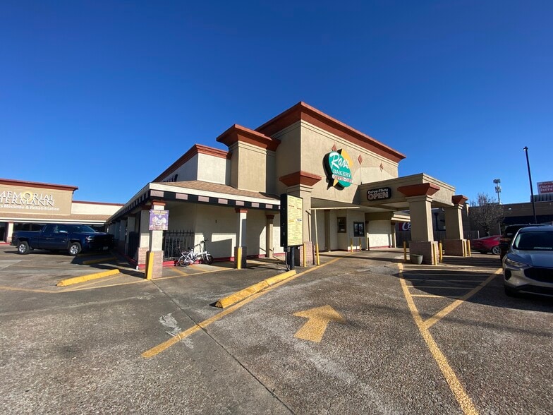 3504 Highway 365, Nederland, TX for lease - Primary Photo - Image 1 of 30