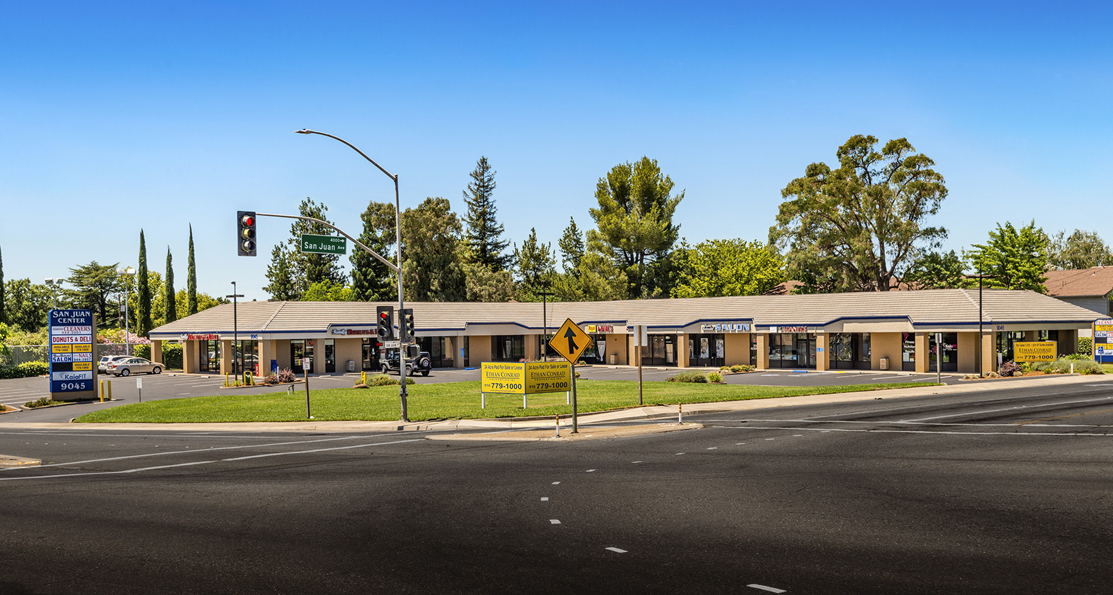 9045 Fair Oaks Blvd, Carmichael, CA for lease Building Photo- Image 1 of 7