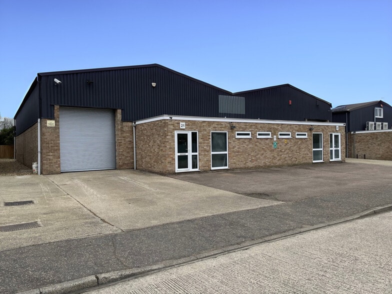 21-22 Morses Ln, Brightlingsea for lease - Building Photo - Image 2 of 3