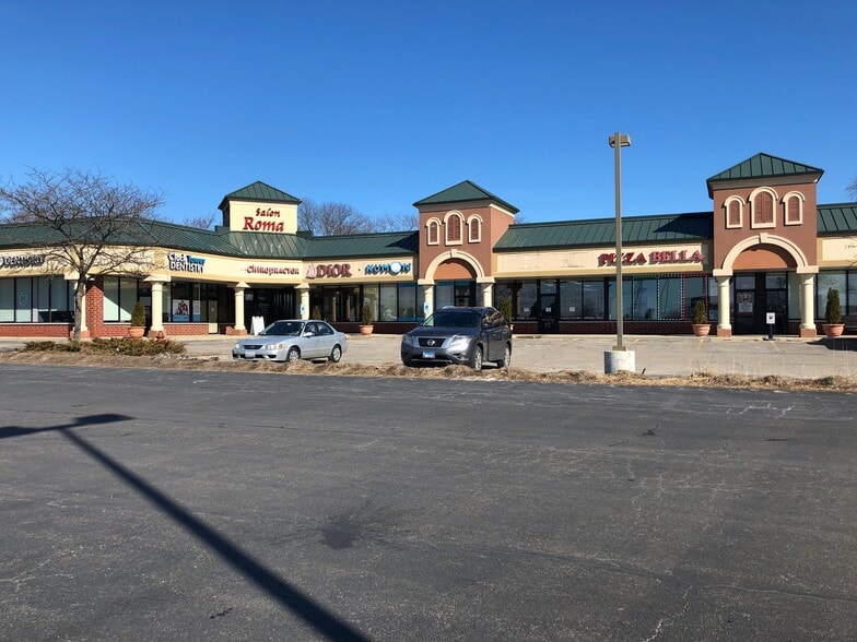 90-124 W Northwest Hwy, Palatine, IL for lease - Building Photo - Image 3 of 18