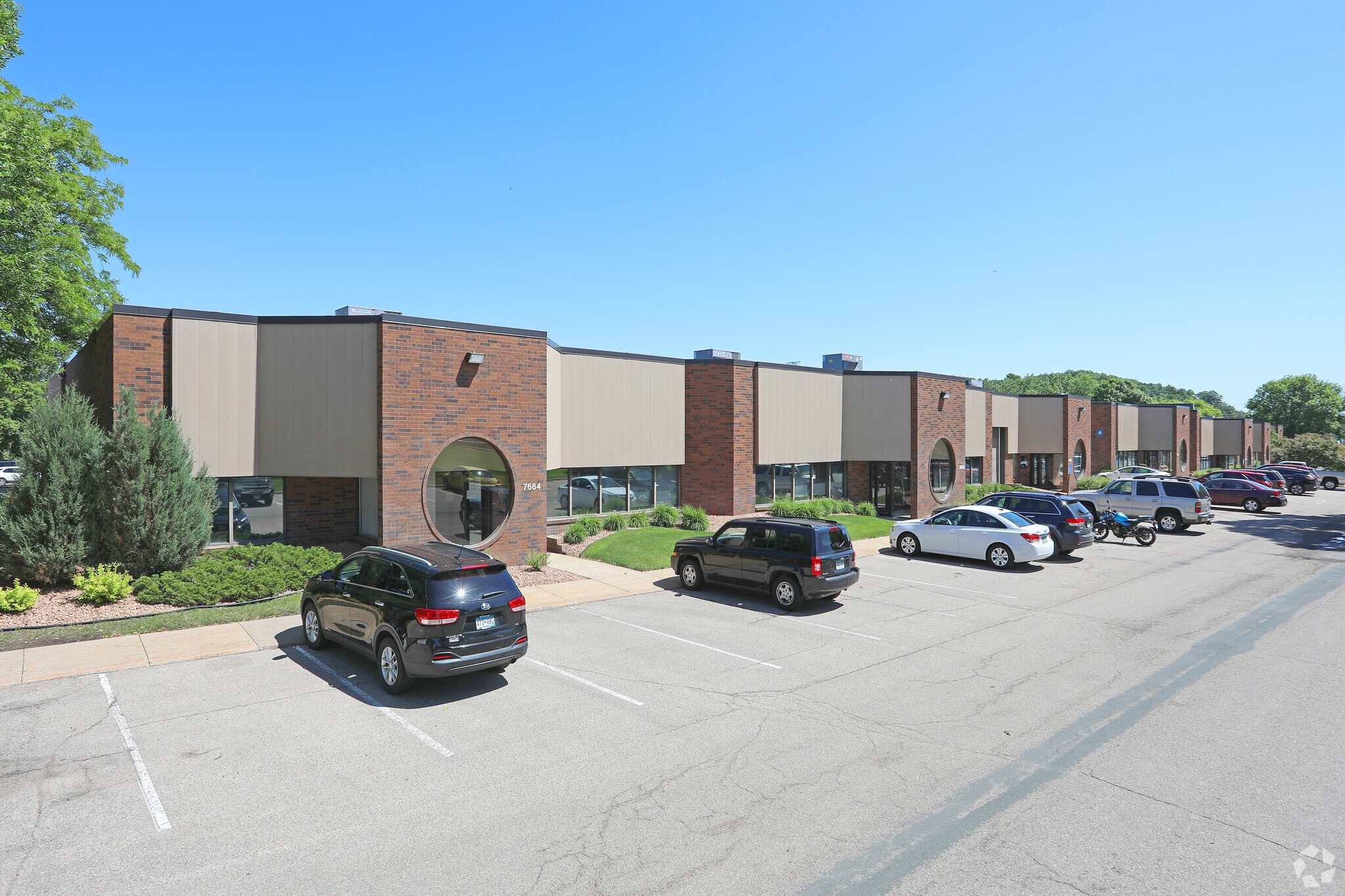 7700-7768 W 78th St, Minneapolis, MN for lease Primary Photo- Image 1 of 2