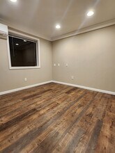 300 S Redwood St, Canby, OR for lease Interior Photo- Image 2 of 9