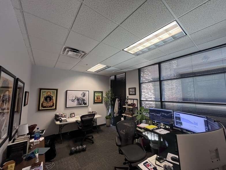 9865 E Bell Rd, Scottsdale, AZ for lease - Building Photo - Image 2 of 13