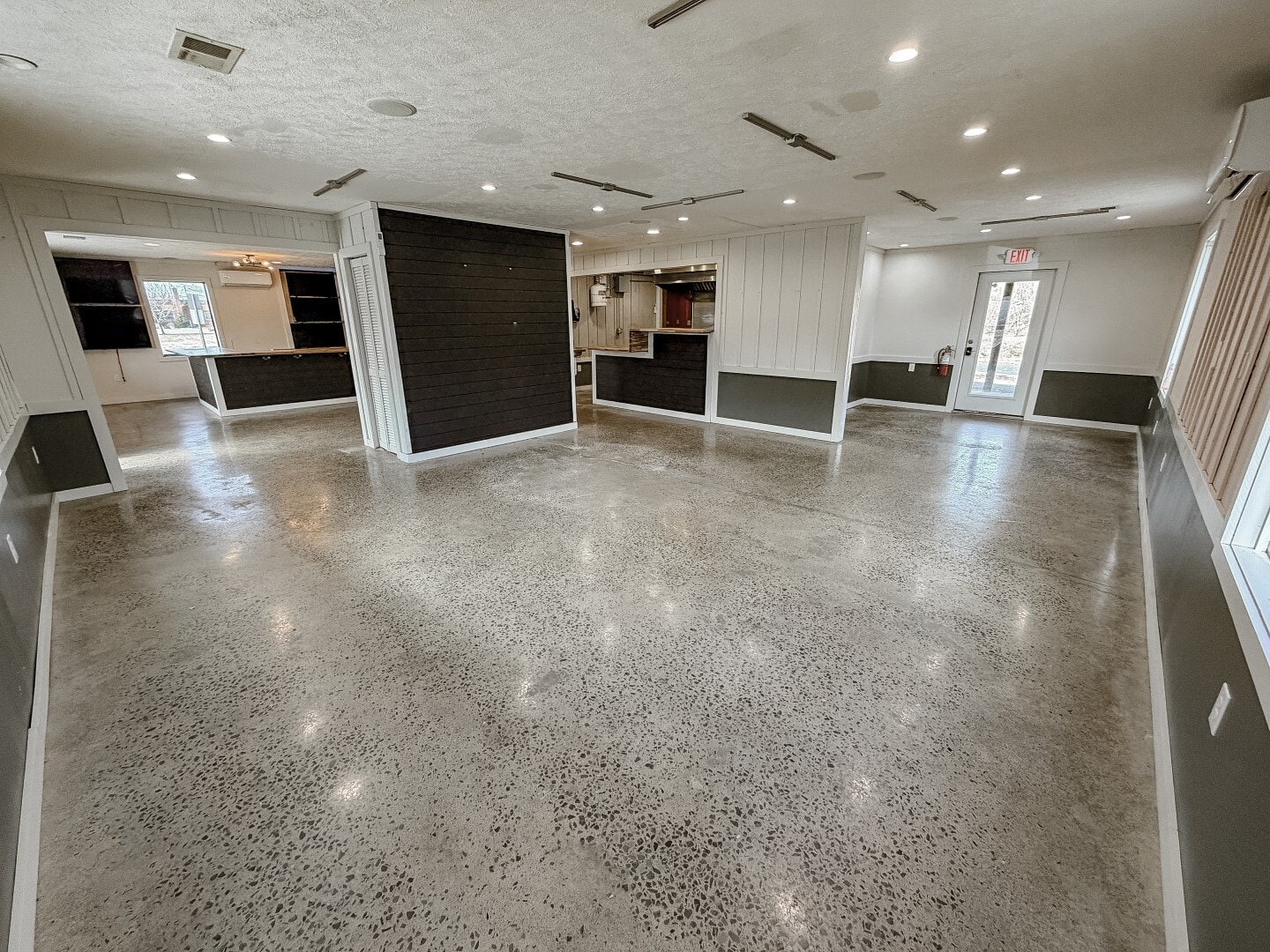 386 E Main St, Newport, TN à louer Photo intérieure- Image 1 de 18