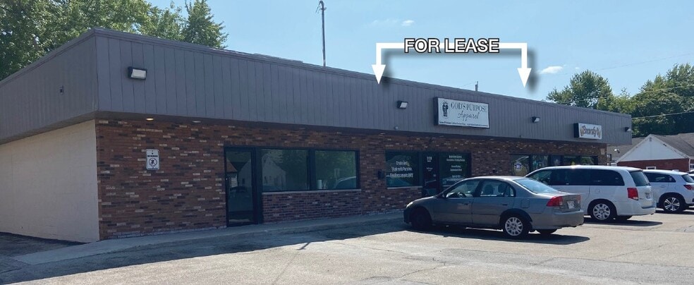 313 E Calumet St, Appleton, WI for lease - Building Photo - Image 2 of 9