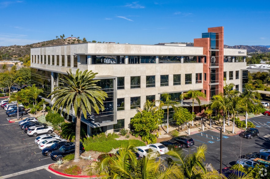 300 Rancheros Dr, San Marcos, CA for lease - Building Photo - Image 3 of 14