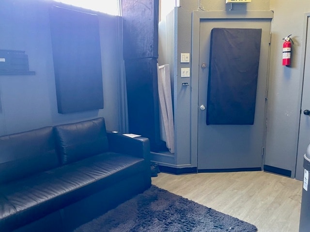 8685 Venice Blvd, Los Angeles, CA for lease Building Photo- Image 1 of 16