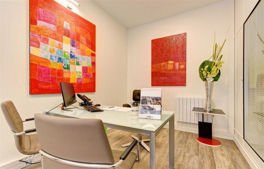 62 Rue Ampère, Paris à vendre - Photo du bâtiment - Image 3 de 10