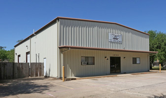 1809 S Highway 183, Leander TX - Entrepôt