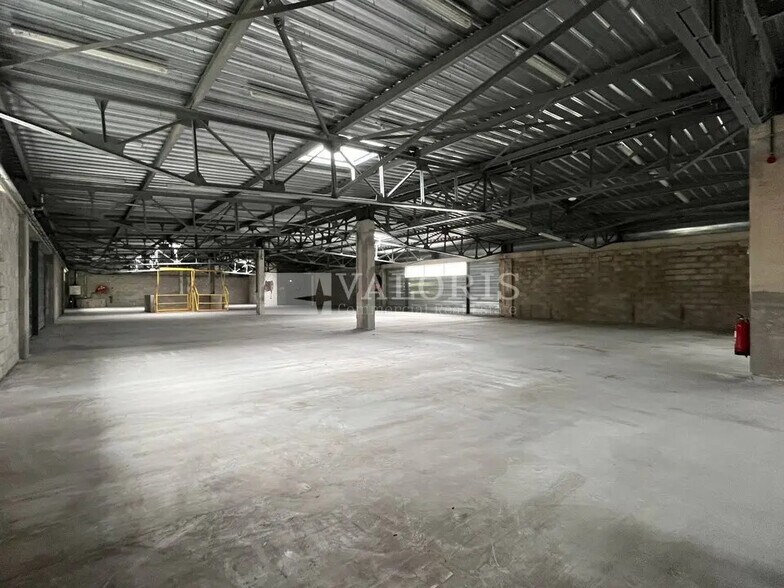 Industrial in Aubagne for lease - Interior Photo - Image 3 of 9