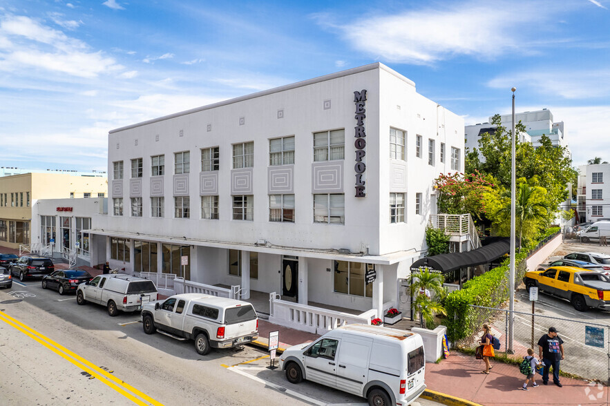 635 Collins Ave, Miami Beach, FL for sale - Primary Photo - Image 1 of 1