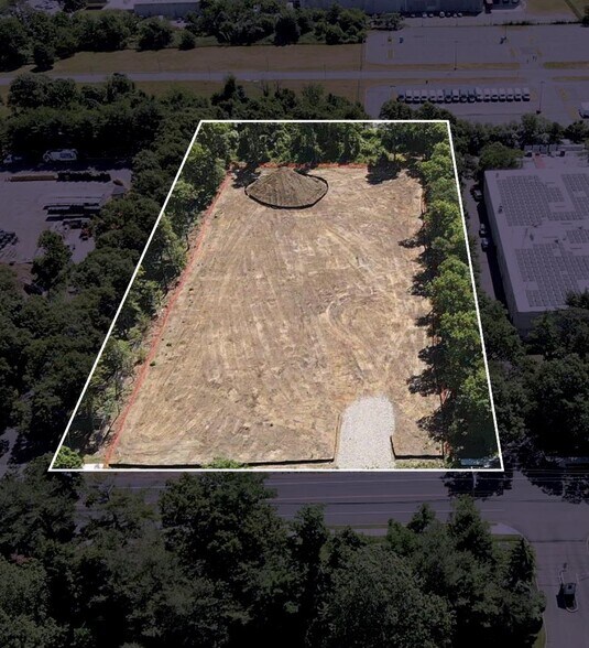 Lots A & B - Total 4.09 Acres portefeuille de 2 propriétés à vendre sur LoopNet.ca - Photo du bâtiment - Image 3 de 3