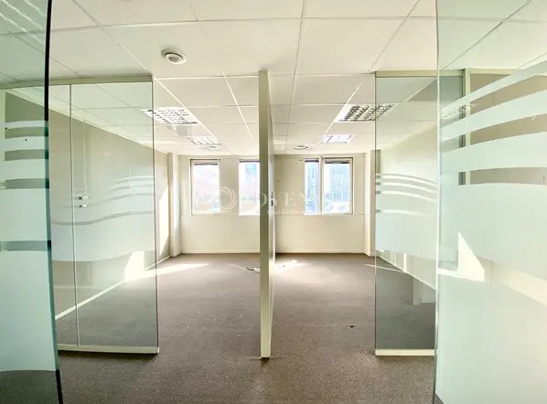Office in Lyon for sale - Interior Photo - Image 3 of 12