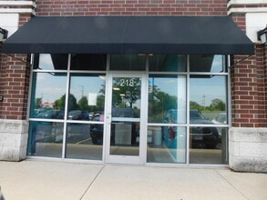 212-240 N Randall Rd, South Elgin, IL for lease Building Photo- Image 2 of 11