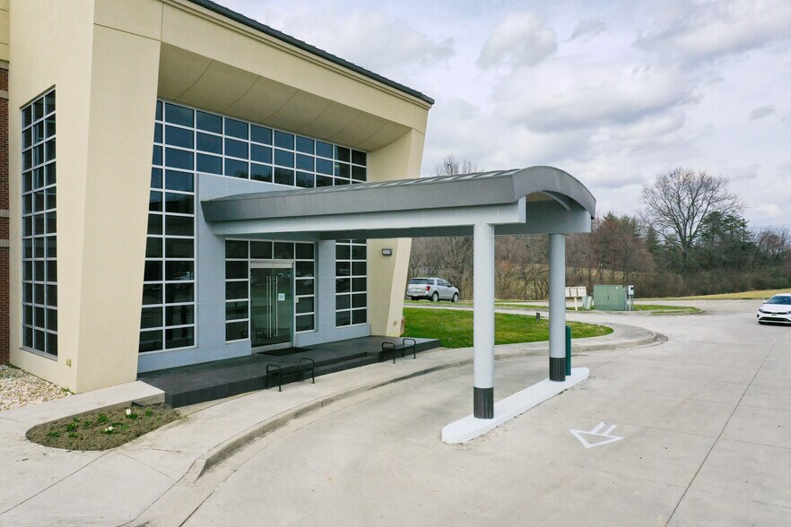 200 City Hill Dr, London, KY à vendre - Photo du bâtiment - Image 3 de 57