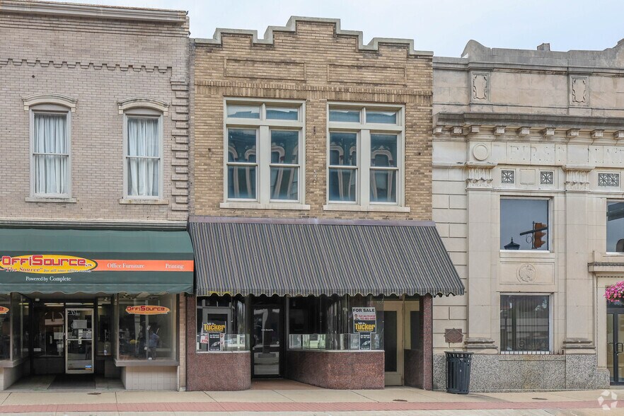 1334 Broad St, New Castle, IN à vendre - Photo du bâtiment - Image 1 de 13