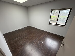 7080 River Rd, Richmond, BC for lease Interior Photo- Image 2 of 6