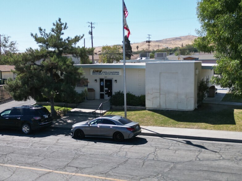 165 Center St, Taft, CA à vendre - Photo du bâtiment - Image 1 de 1