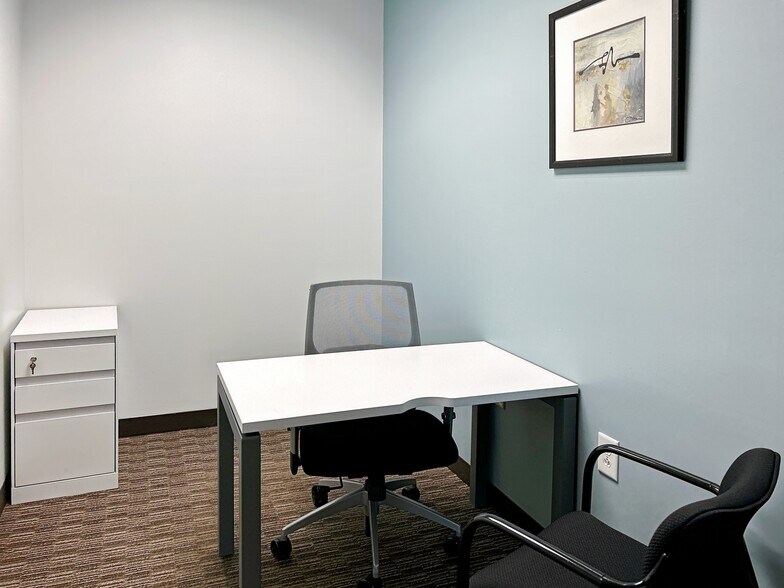 5960 Fairview Rd, Charlotte, NC à louer - Photo intérieure - Image 3 de 23