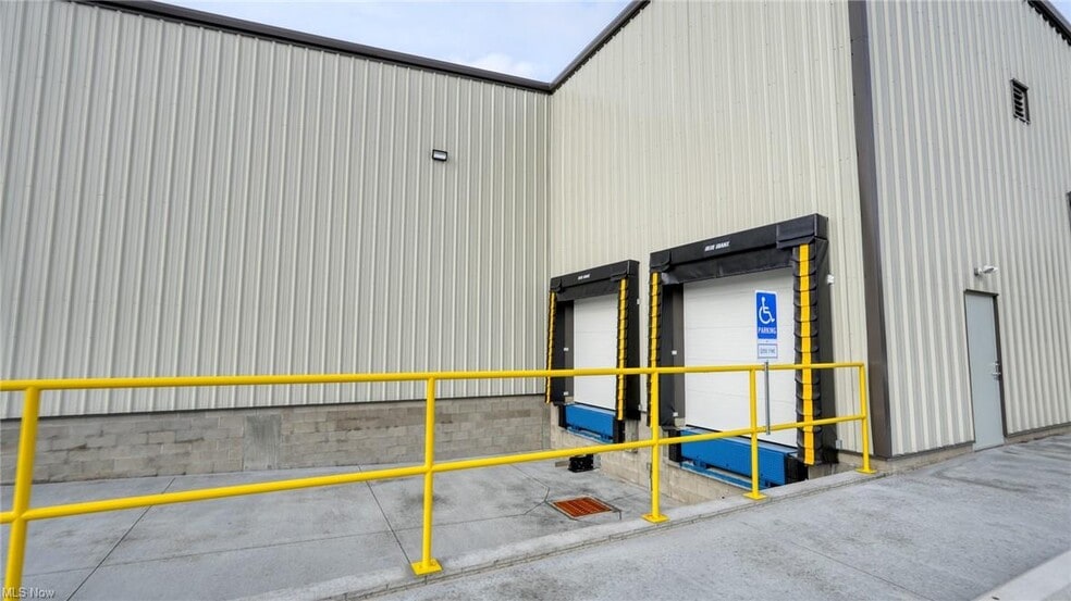 703 Woodlawn Ave, Cambridge, OH for lease - Building Photo - Image 3 of 13