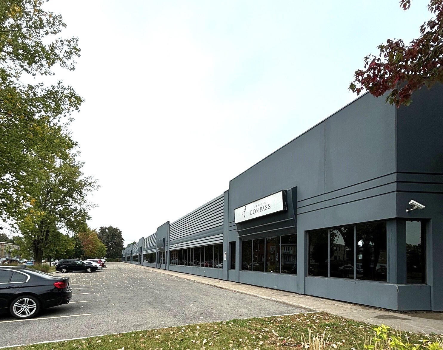 2580-632 Av Dollard, Montréal, QC for lease Primary Photo- Image 1 of 10