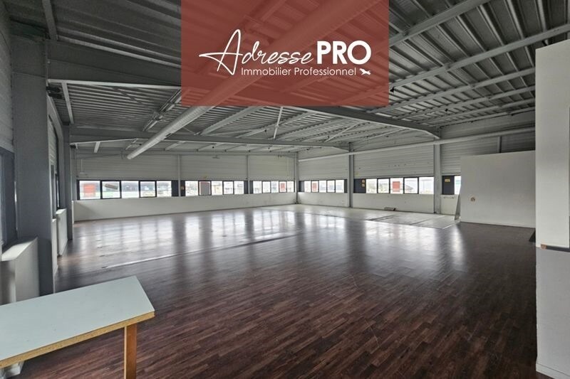 Retail in Landerneau for lease - Interior Photo - Image 2 of 4