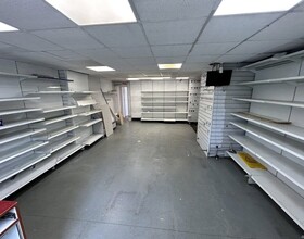 144 King Edwards Dr, Harrogate for lease Interior Photo- Image 1 of 6