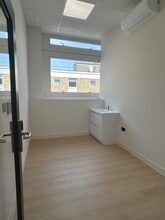 209 Old Marylebone Rd, London for lease Interior Photo- Image 2 of 9