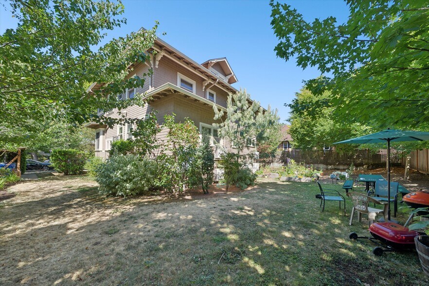 2520 SE Madison St, Portland, OR à vendre - Photo du bâtiment - Image 3 de 31