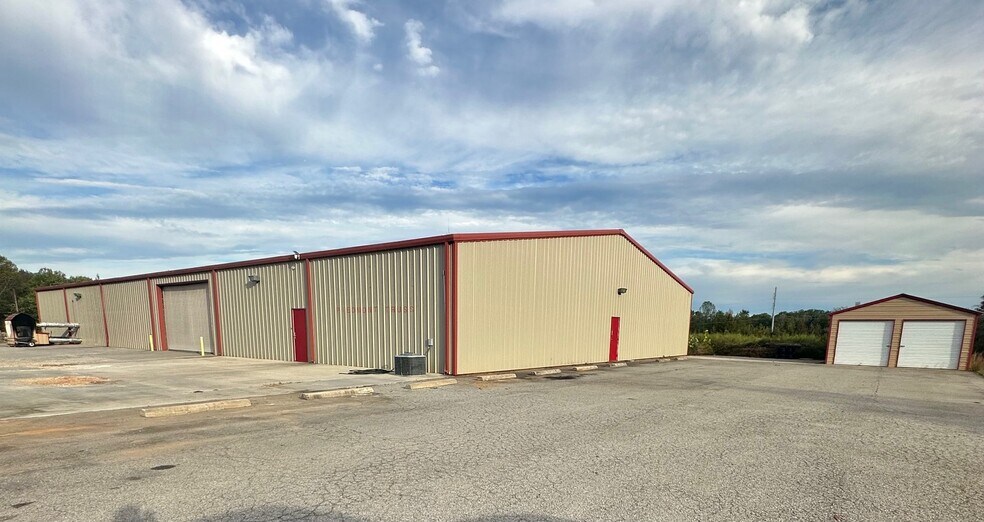 255 Brosville Industrial Rd, Danville, VA à vendre - Photo du bâtiment - Image 3 de 10